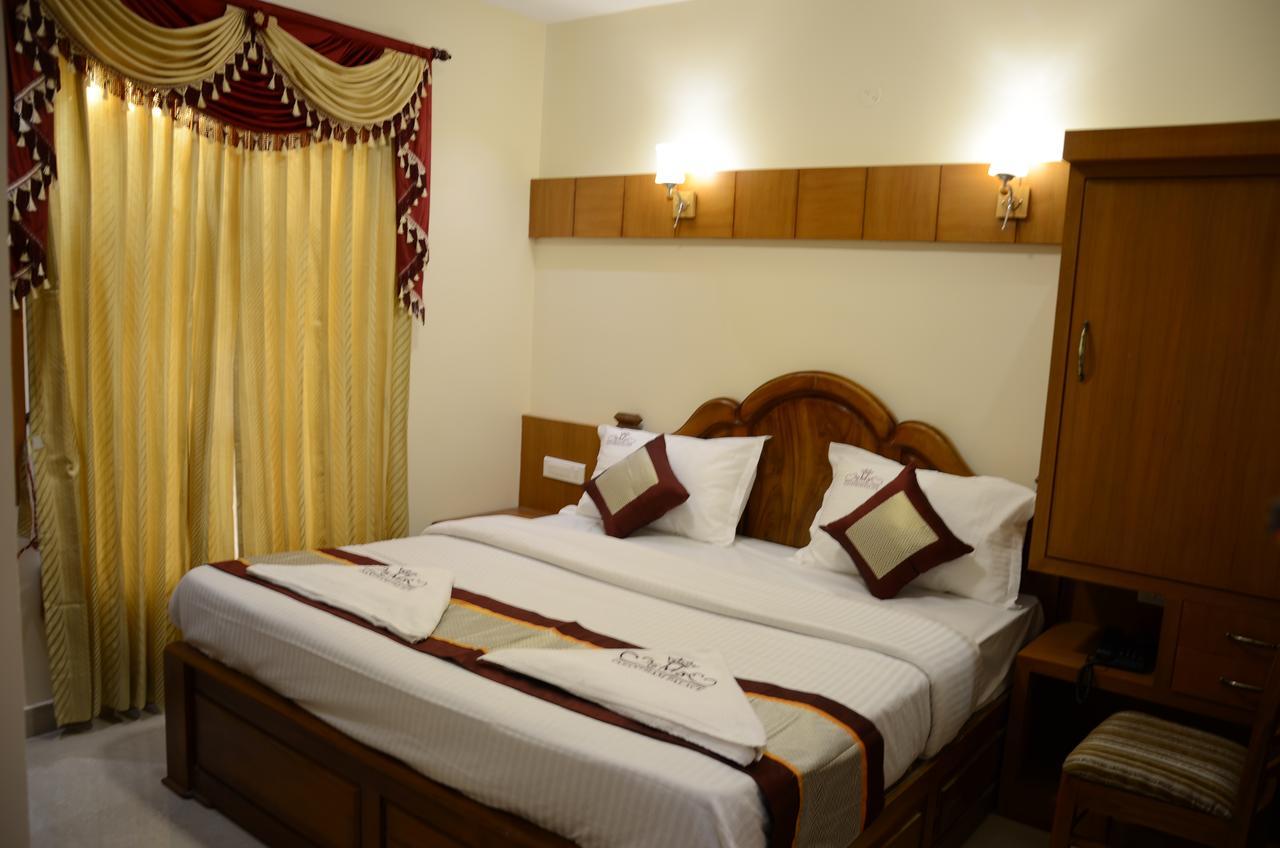 Hotel Vasantham Palace Ooty Exteriér fotografie
